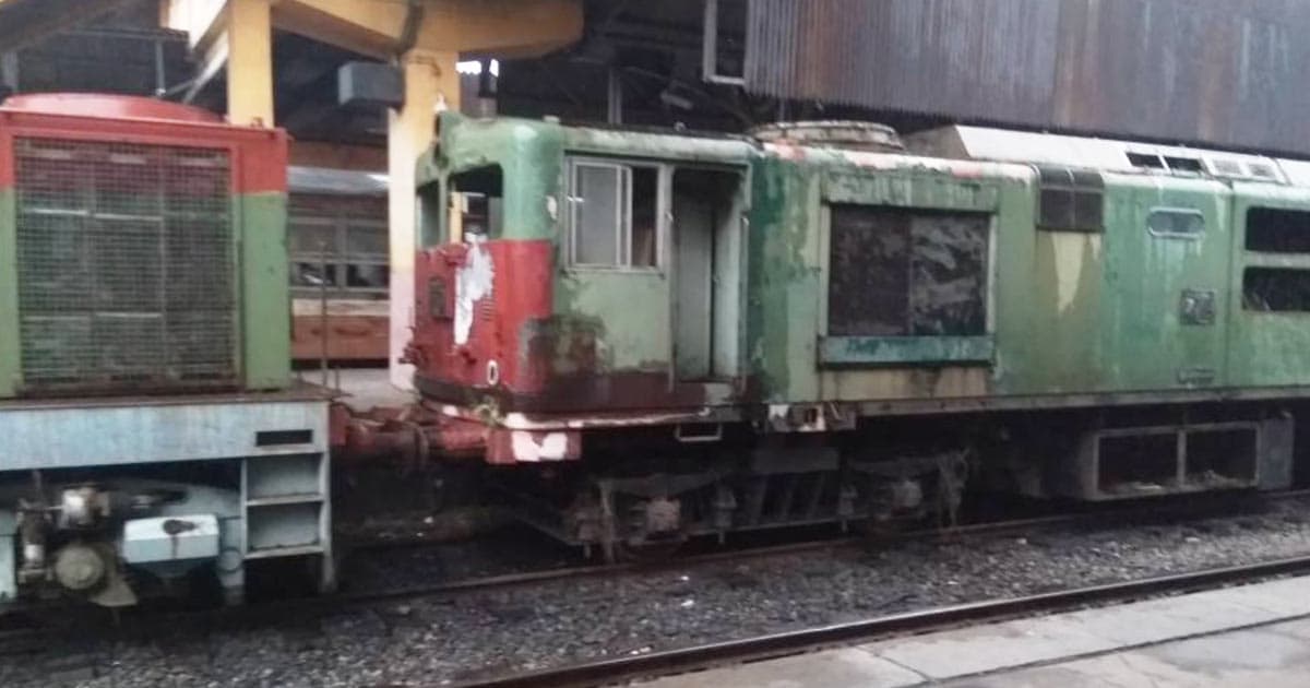 Class W1 642 and Class M5 770 Spotted At Maradana