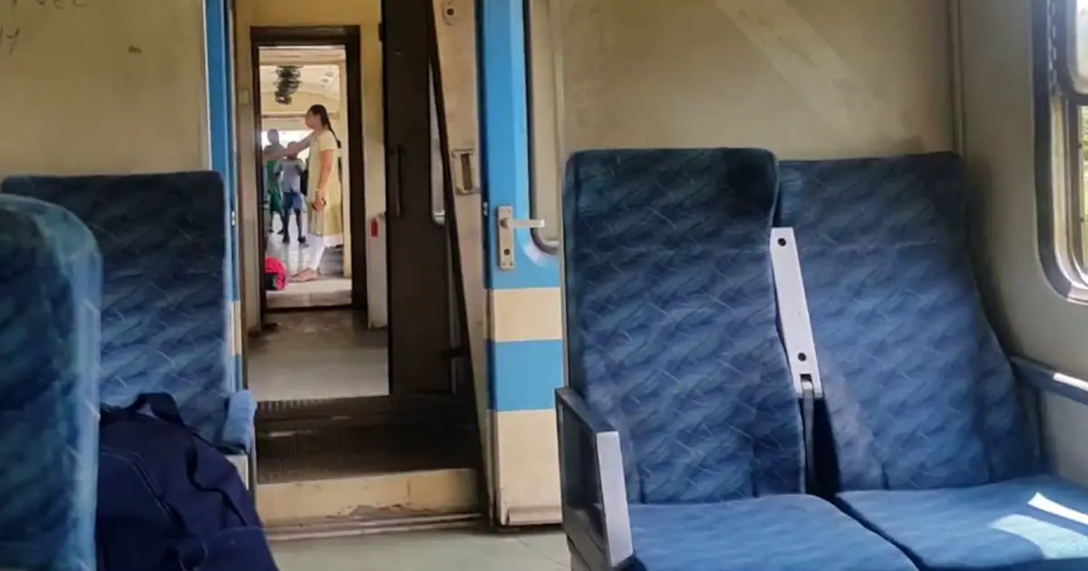 Begging Inside Trains Prohibited