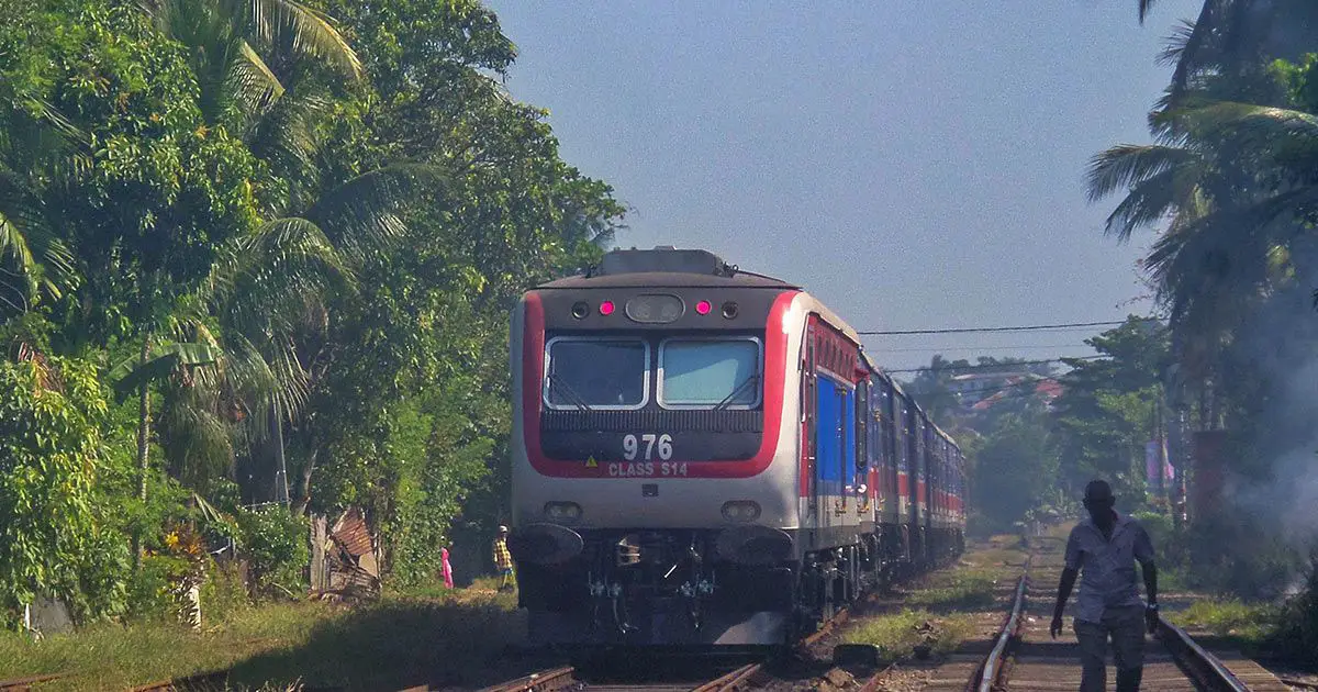 Class S14 975-976 Trial to Kandy