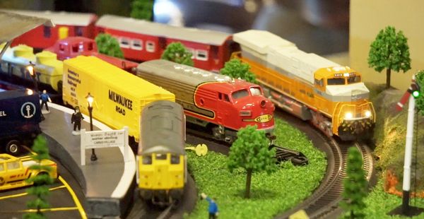 The Colombo Model Train Show 2023 Draws Enthusiasts and Curious Minds Alike