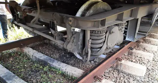 Weekend Express Train from Anuradhapura to Beliatta Derailed