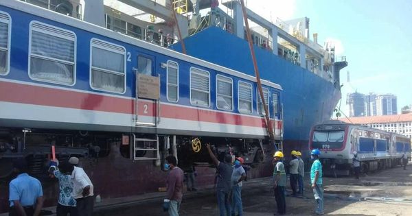 Unloading Last Four Class S14 DEMUs at Colombo Harbour