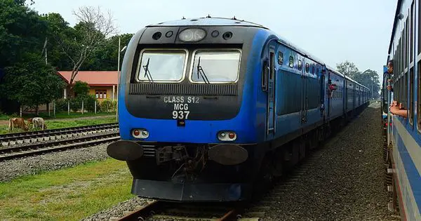 Denuwara Menike and KKS Intercity Will Run On Upcoming Long Weekend